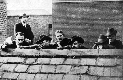 Irish rebels defend Dublin during the Easter Rising