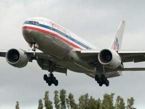 An American Airlines plane touching down